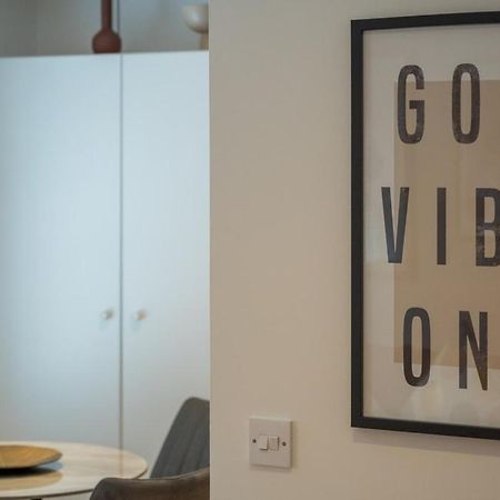 Central Belfast Apartments Chill R&R Bagian luar foto