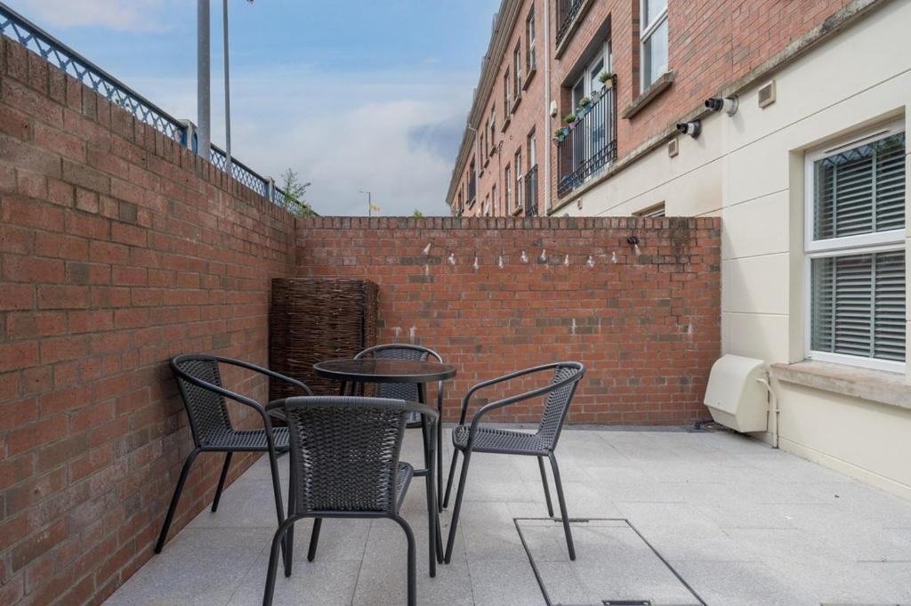 Central Belfast Apartments Chill R&R Bagian luar foto