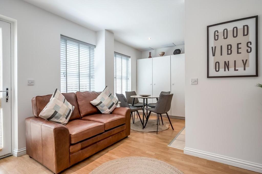 Central Belfast Apartments Chill R&R Bagian luar foto